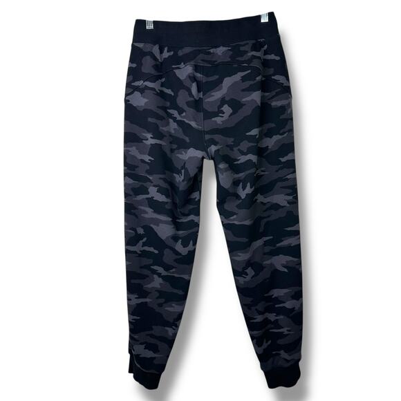Athleta Triumph Black Camo Lux Fleece Tie-Waist Sweatpants Jogger Small - Picture 6 of 9